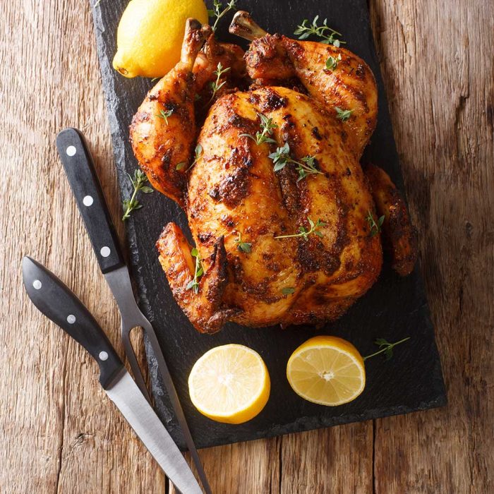 Saftiges, gegrilltes Hähnchen mit Zitronen-Thymian-Marinade - carneo