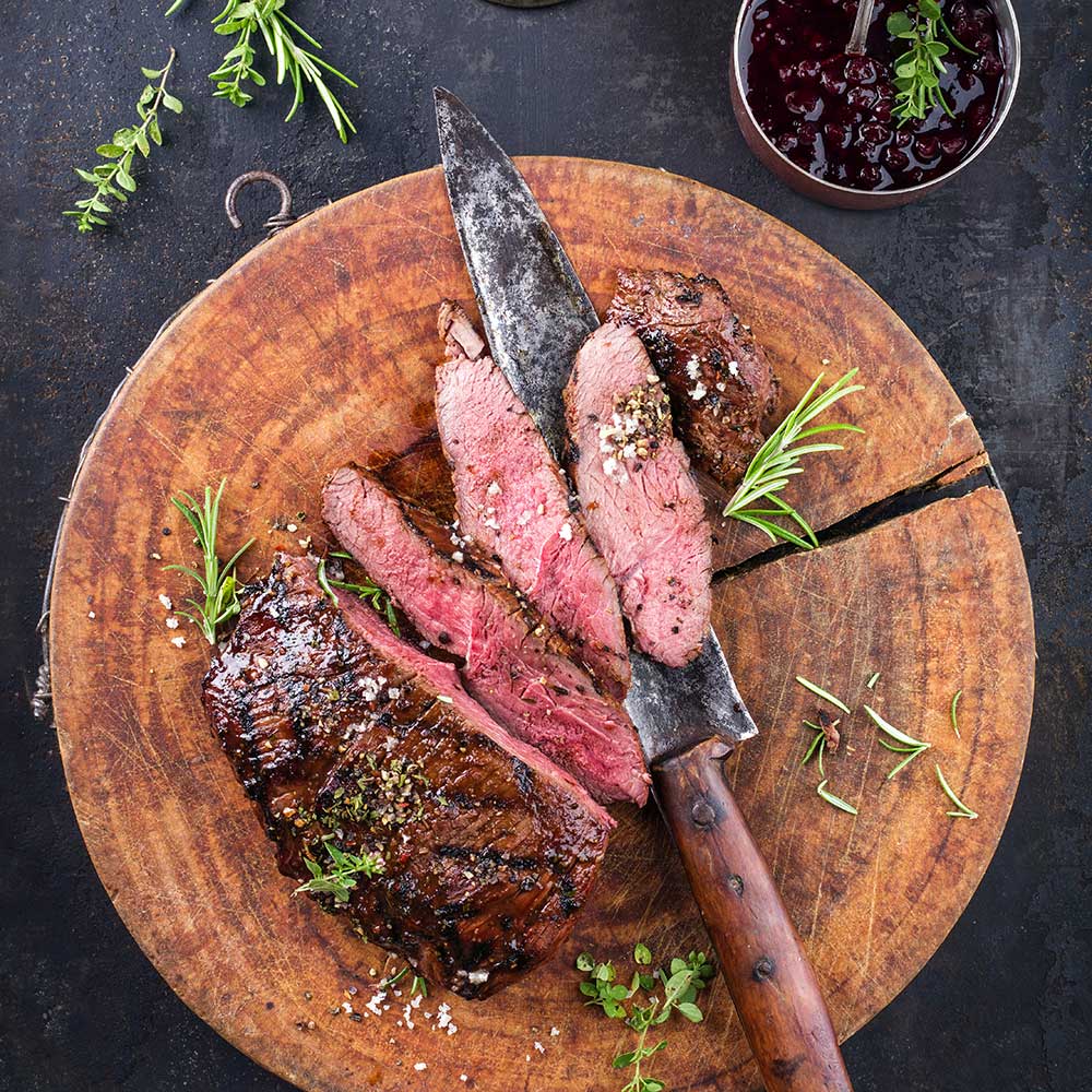 Wildbretsteak mit Cranberrysoße - carneo